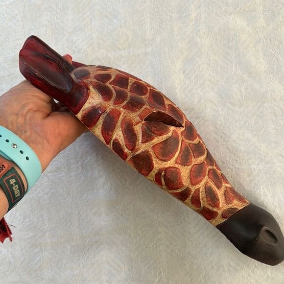 Giraffe Themed Decorative Mask Wall Art Solid Wood - Picture 5 of 9